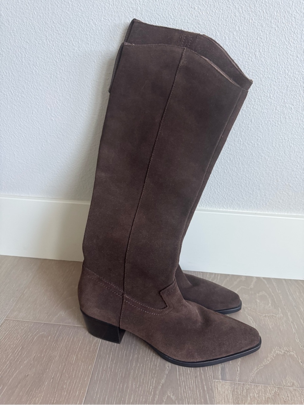 Dolce Vita virona Brown Suede Knee-High Boots size 8 NWT